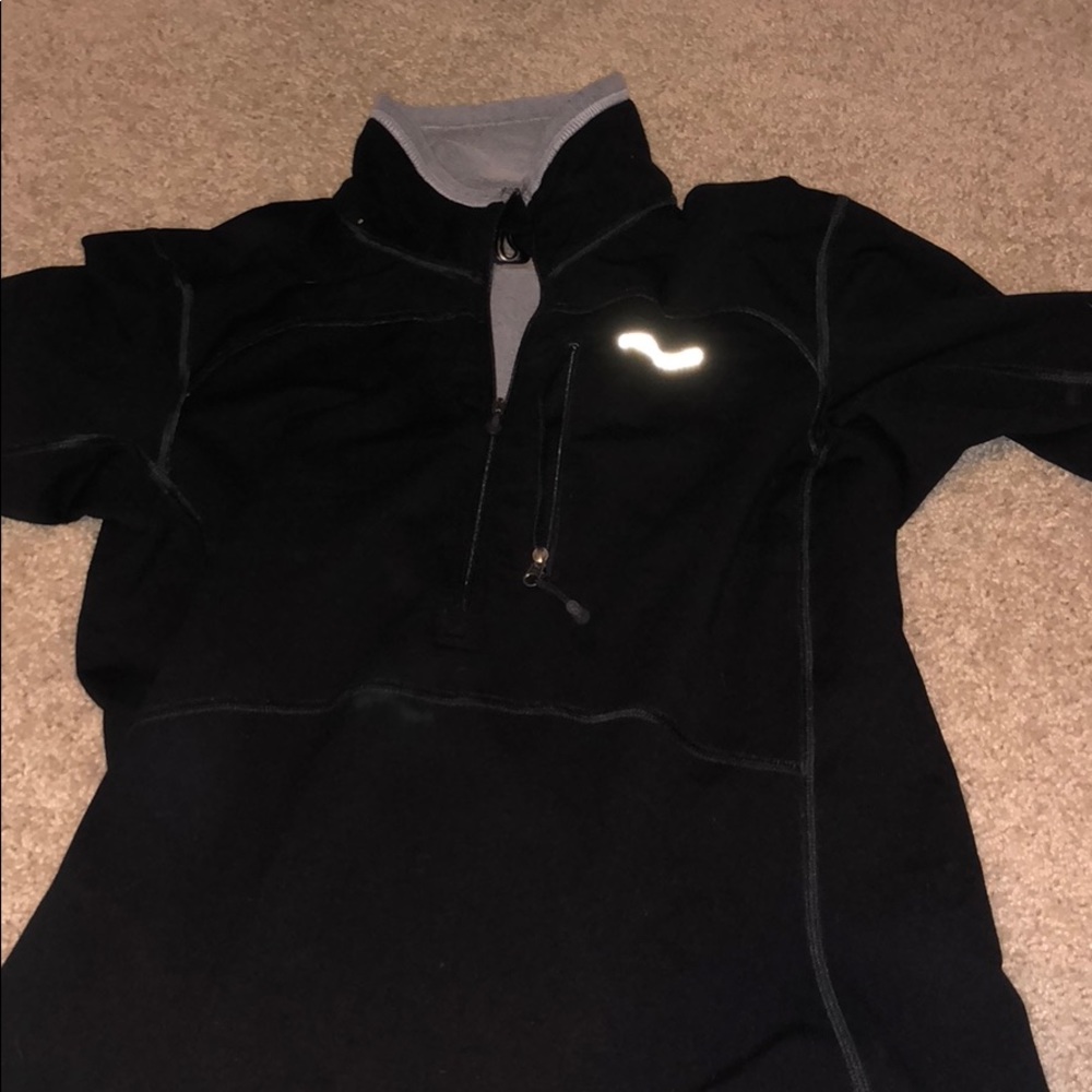 patagonia pullover black
